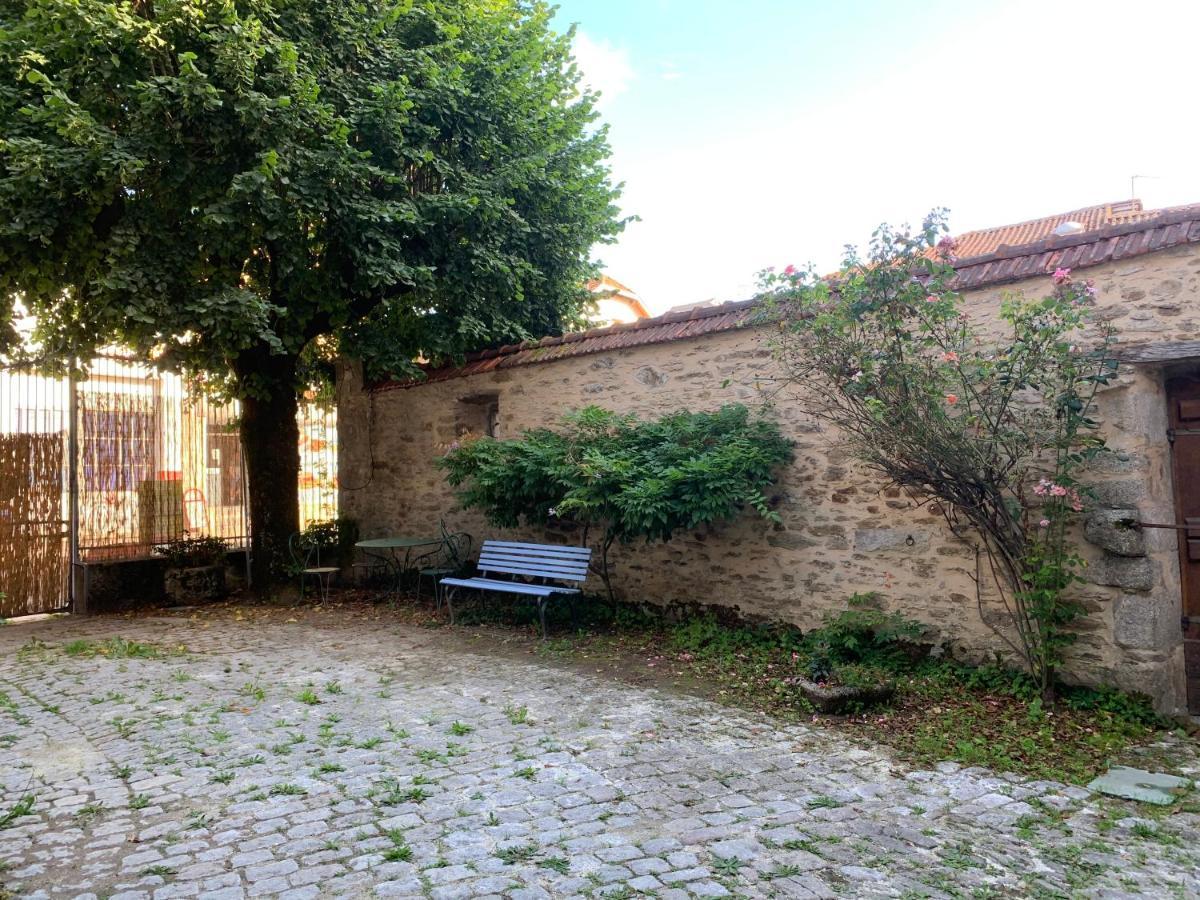 Saint-Léonard-de-Noblat La Cour Pavee, T2 Lumineux, Cosy, Confort 55 M2 מראה חיצוני תמונה
